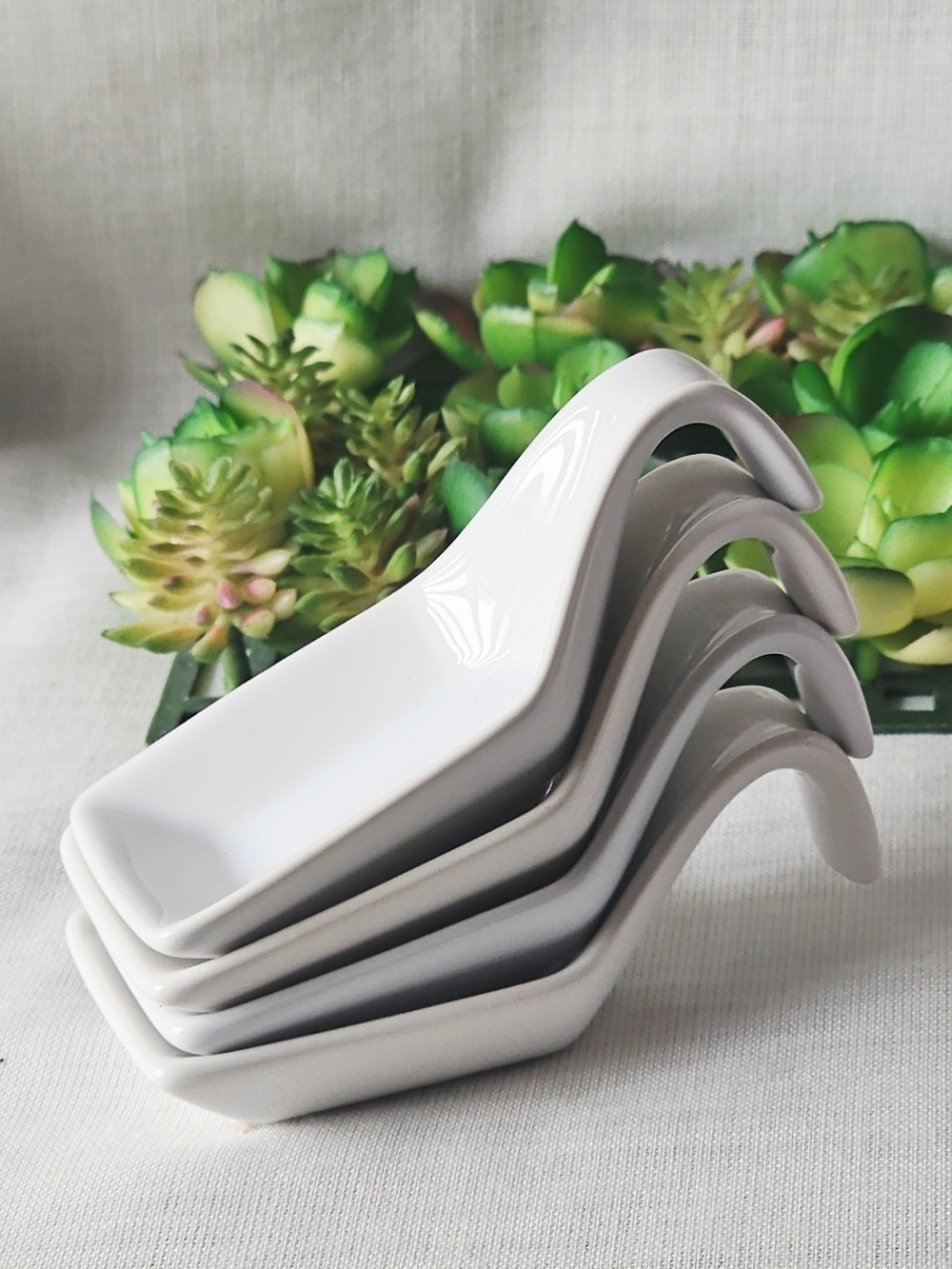 Set 4 White Ceramic Tasting Spoon / Personal Condiment Soy Sauce Spoon